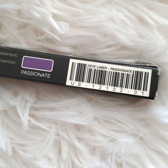 👉3 /20 YOUNIQUE | PASSIONATE - Picture 1 of 5